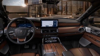 2024 Lincoln Lincoln Navigator Internal Image 2